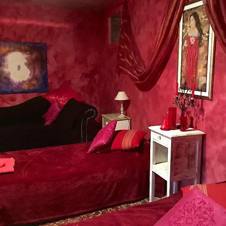 Couette-café L'occitania D'hotes 3*
