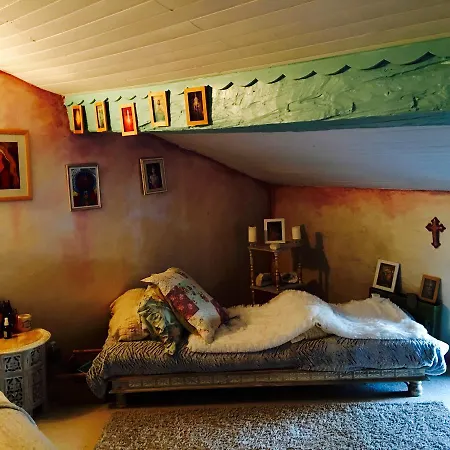 Couette-café L'occitania D'hotes 3*
